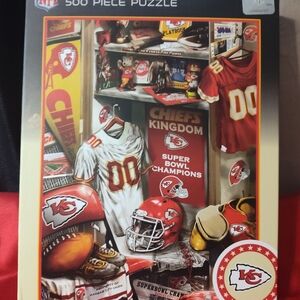 NEW NIB MasterPieces Kansas City Chiefs NFL Locker Room 500 Piece Jigsaw Puzzle